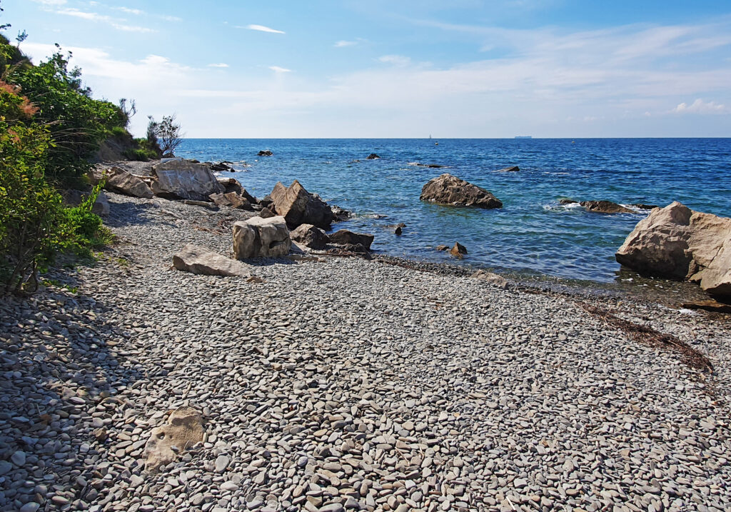 Moon Bay or the Bay of the Cross, Top 5 beaches in Izola