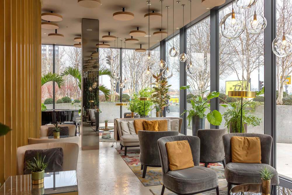 B-Restaurant and Bar - Intercontinental Ljubljana B-bar Bloom Lounge