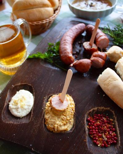 Klobasarna - Ljubljana - Time for Carniolan Sausage