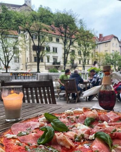 Ljubljanski Dvor Pizzeria - Wood-Fired Pizza