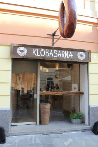 Klobasarna - Ljubljana - Time for Carniolan Sausage