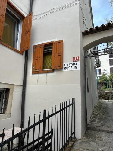 ApartmentsMuseum-Z-13